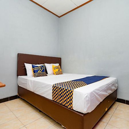 Spot On 2821 Griya Kawula Syariah Hotel Surakarta  Exterior photo