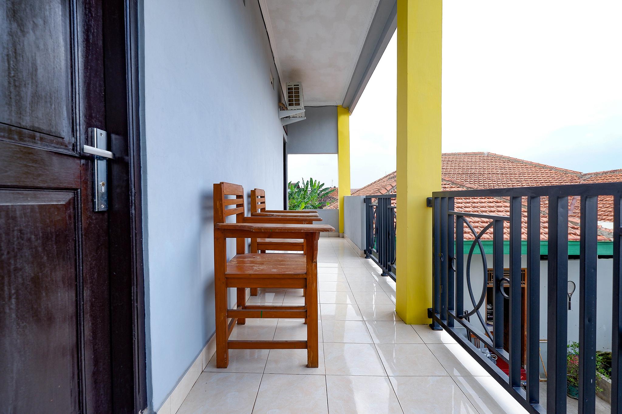 Spot On 2821 Griya Kawula Syariah Hotel Surakarta  Exterior photo