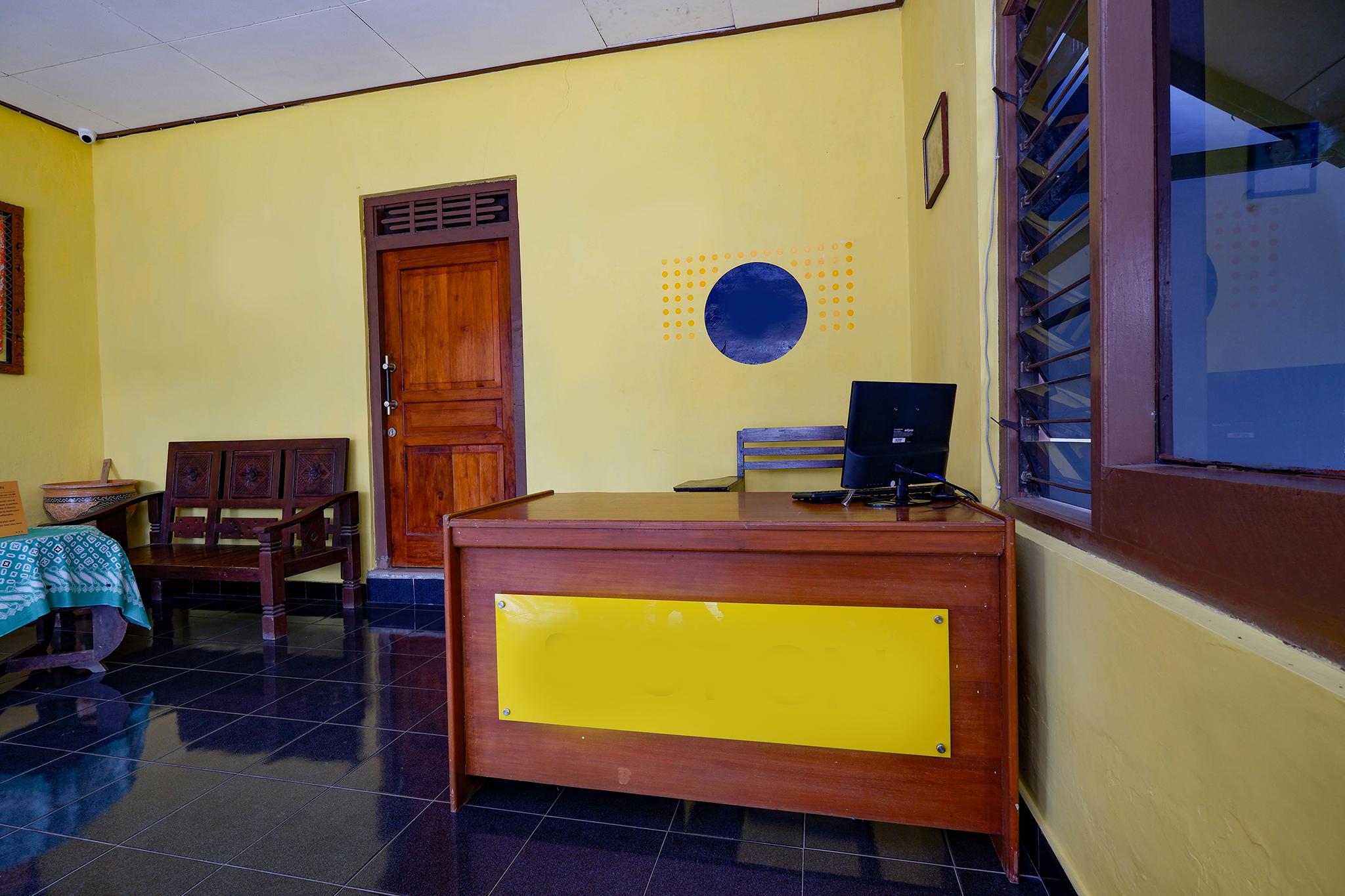 Spot On 2821 Griya Kawula Syariah Hotel Surakarta  Exterior photo
